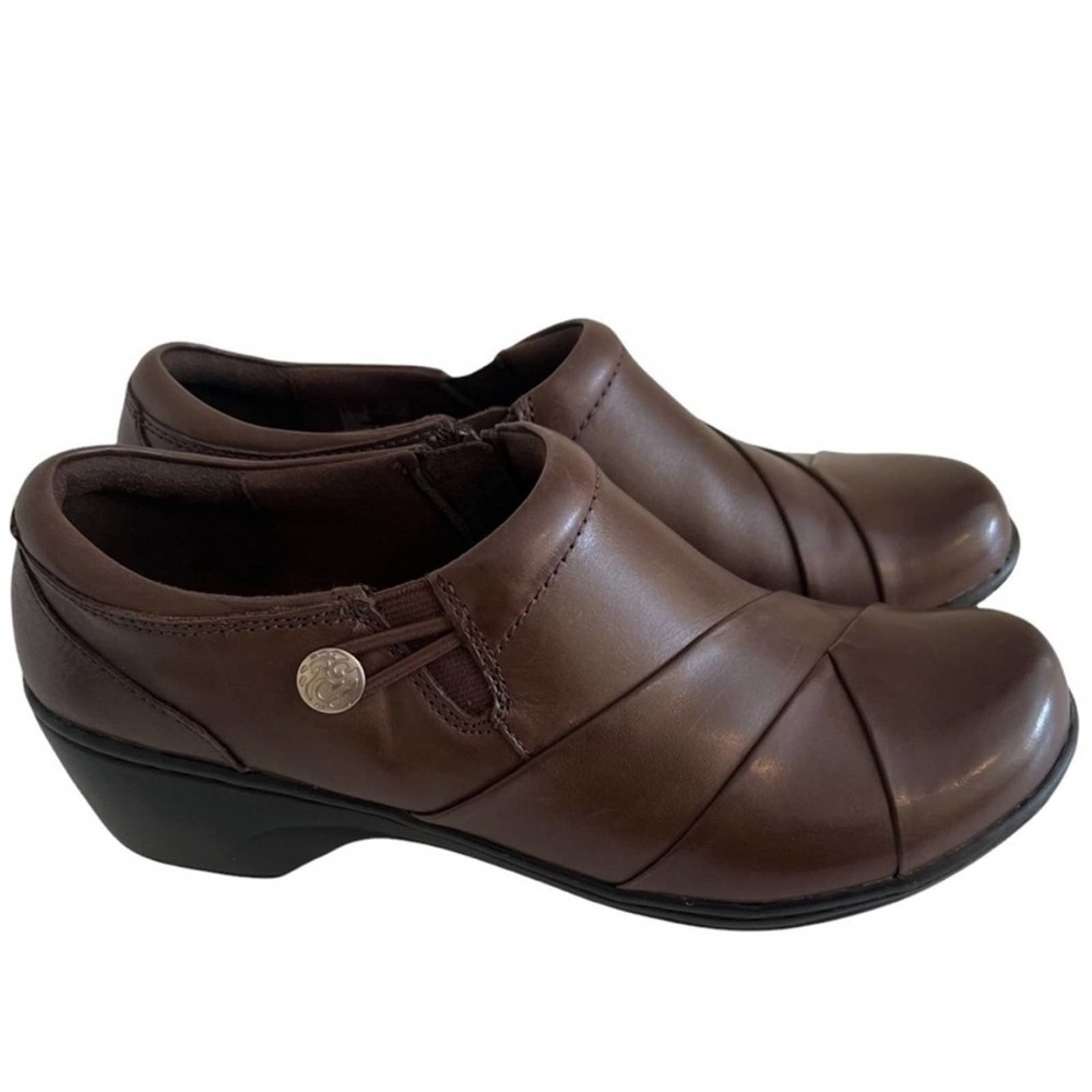Clarks women’s Channing Ann Brown Leather Comfort Shoes